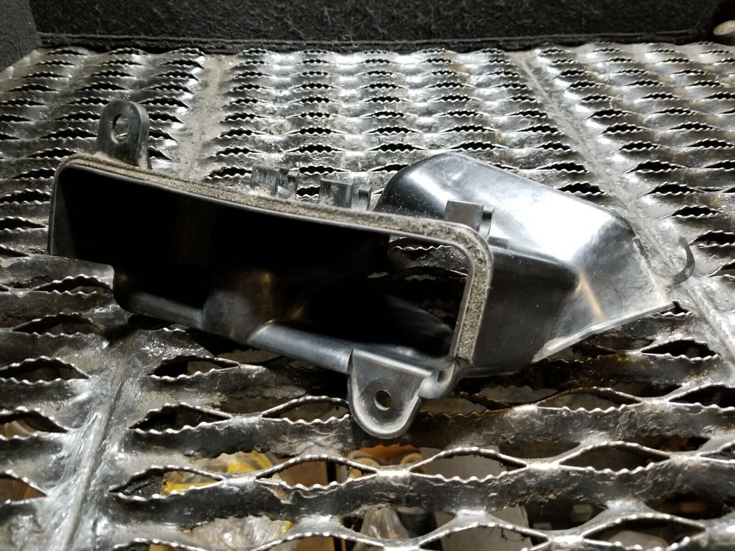 05 06 07 08 Acura Rl Air Intake Duct OEM