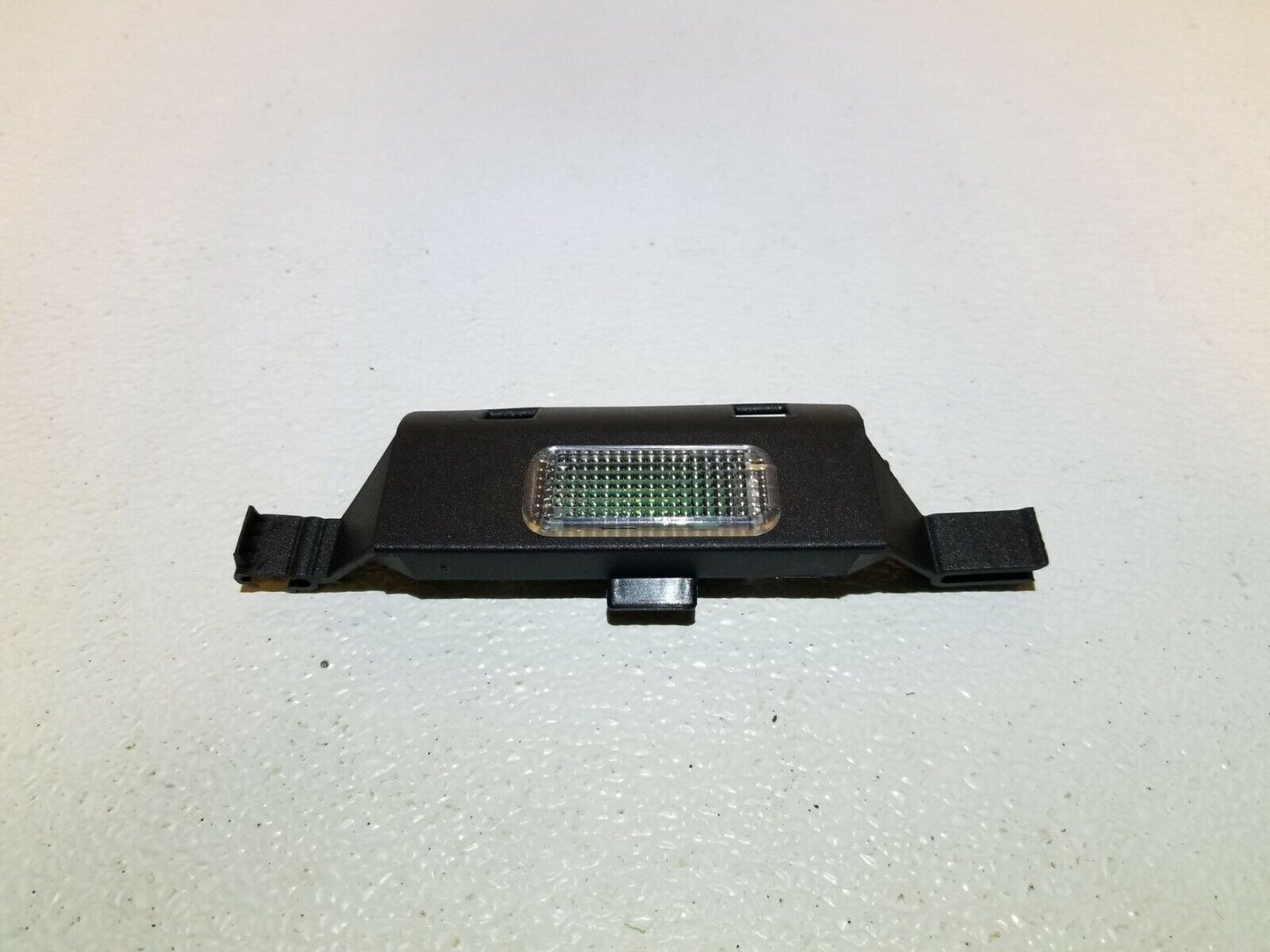 13 14 15  Audi Q7 Front Left Driver Seat Light Lamp OEM 87k Miles