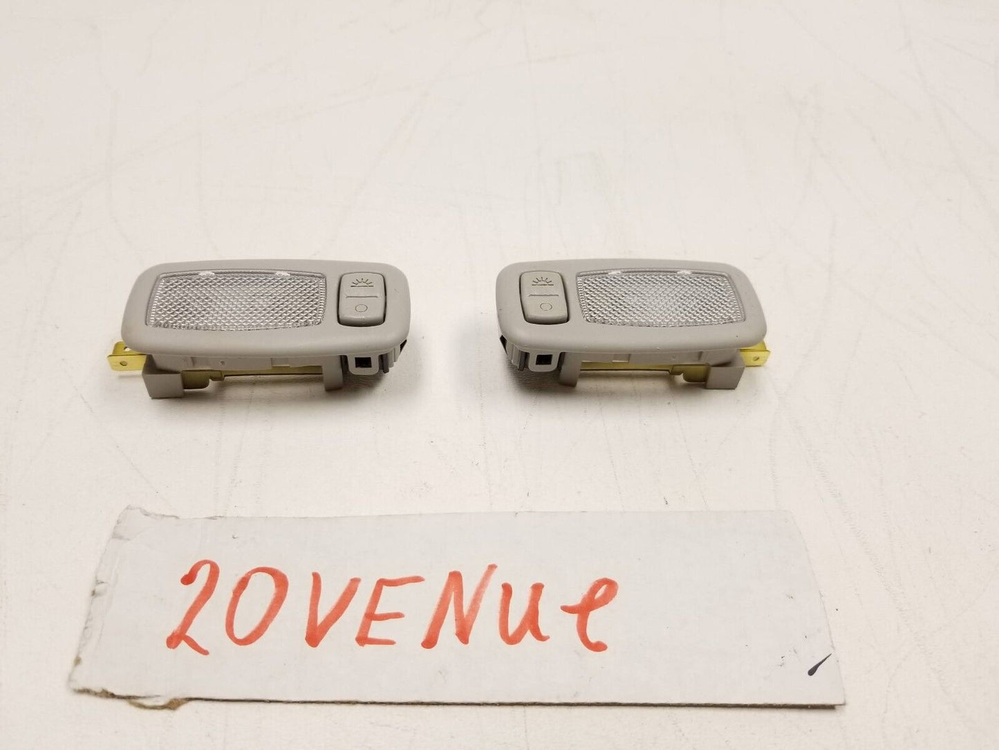 20 21 22 Hyundai Venue Interior Overhead Sun Visor Dome Light Lamp Pair OEM