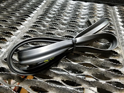 06 07 08 09 10 11 Hyundai Azera Front Right Pass Side Door Weaterstrip Seal OEM