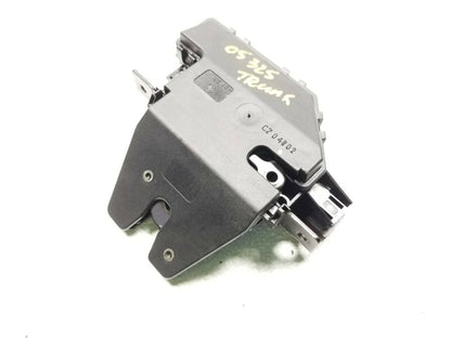 01 02 03 04 05 BMW E46 Sdn Trunk Lid Lock Latch Actuator OEM 125k Miles