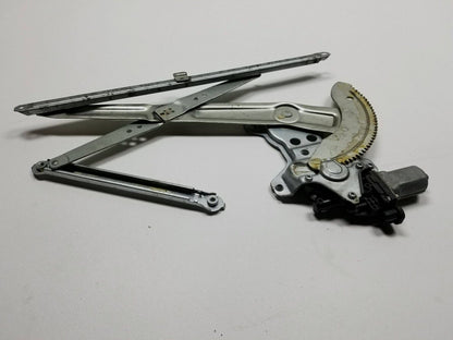07-13 Suzuki Sx4 Hatchback Front Window Regulator & Motor Pass Side Right OEM