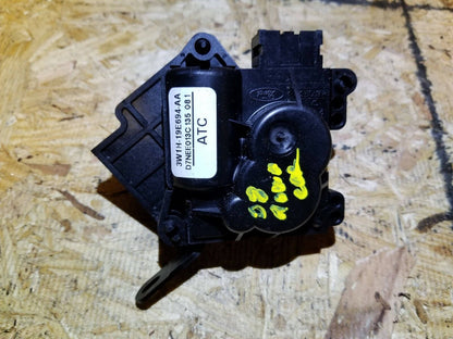03 04 05 06 07 08 09 10 11 Lincoln Town Car AC Blend Door Flap Actuator OEM 65k