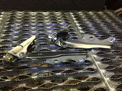 06 07 08 09 10 Mitsubishi Eclipse Hood Hinge Left & Right 2pcsoem