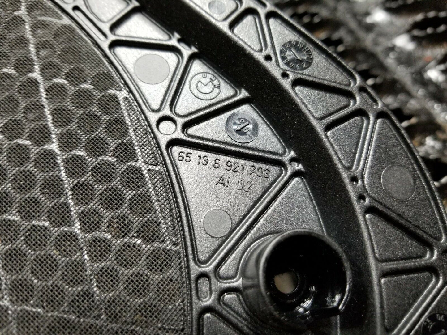 06 07 08 09 10 BMW 650i E63 Under Seat Speaker Cover Passenger Side Right OEM