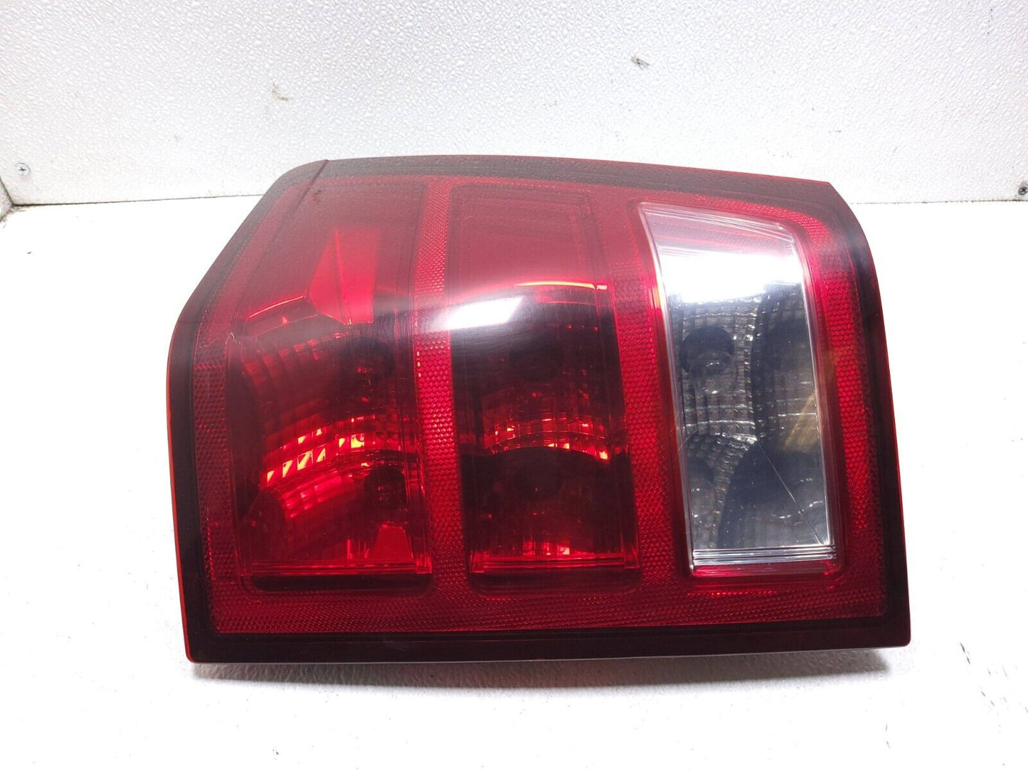 2006 - 2010 Jeep Grand Cherokee Tail Light Passenger Side Right 55156614af OEM