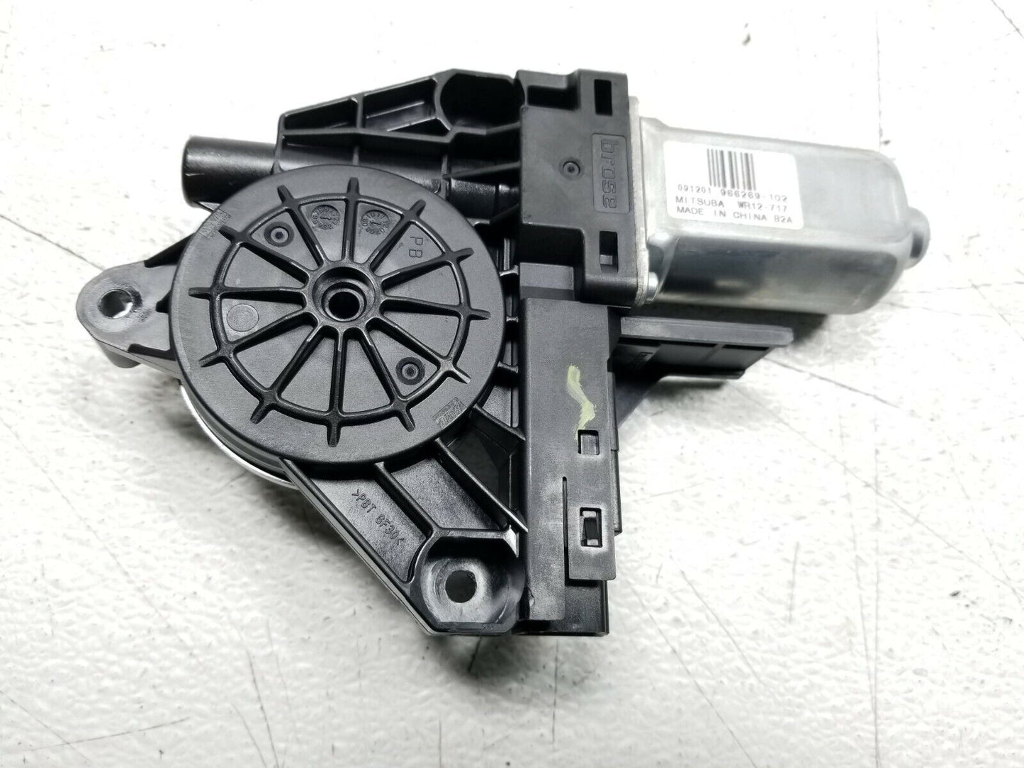 10 11 12 13 Volvo XC60 Front Right Pass Door Window Regulator Motor OEM