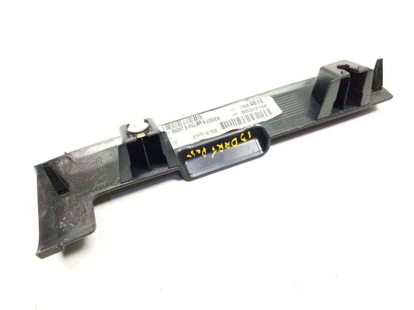 13 14 15 16 Dodge Dart B Pillar Lower Trim Right Passenegr Side OEM 52k