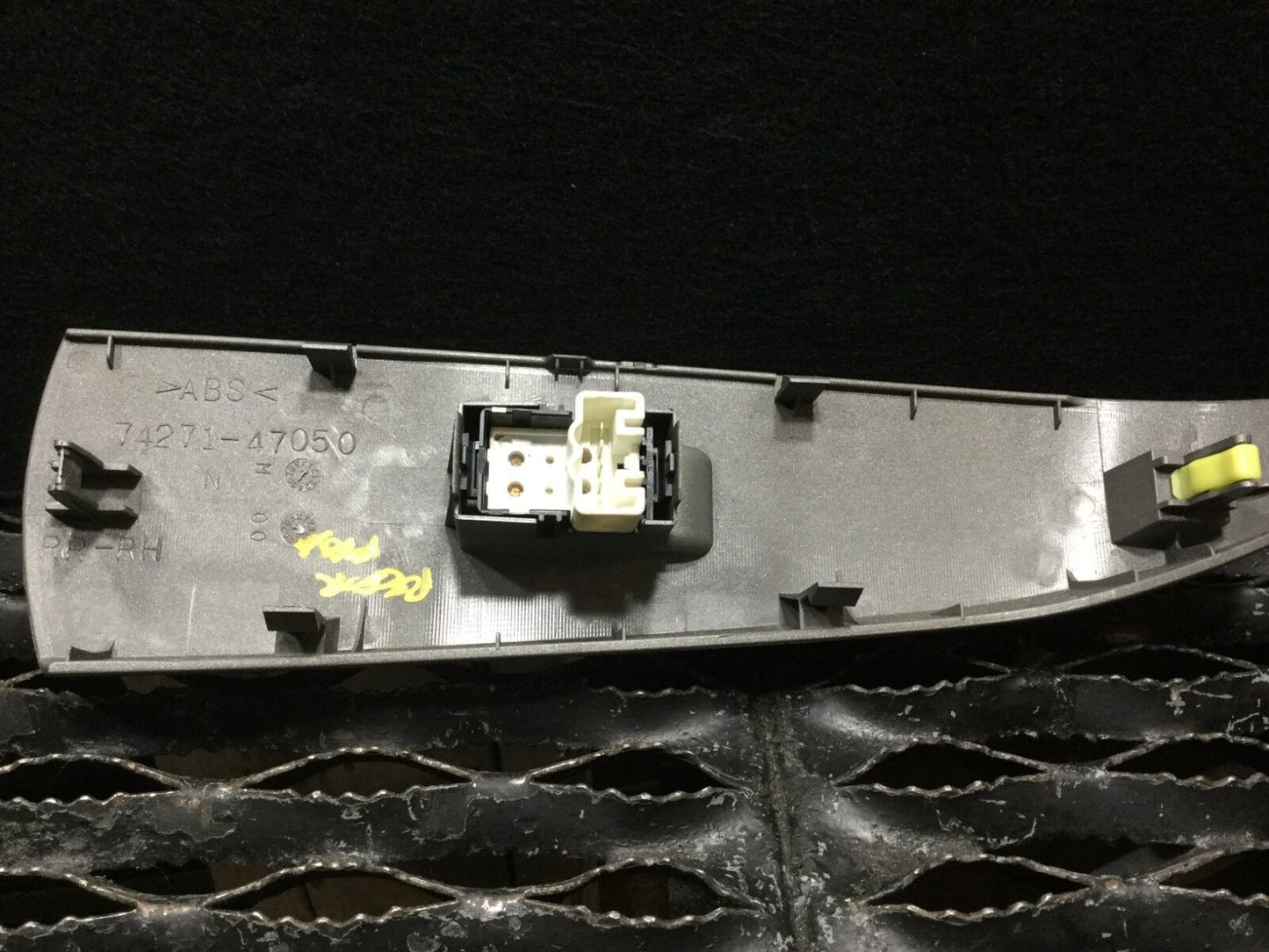 05 06 07 08 09 Toyota Prius Rear Right Pass Door Power Window Switch OEM