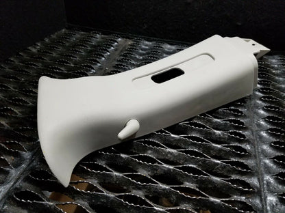 05 06 07 Dodge Magnum Left Driver Side B Pillar Upper Trim Cover OEM