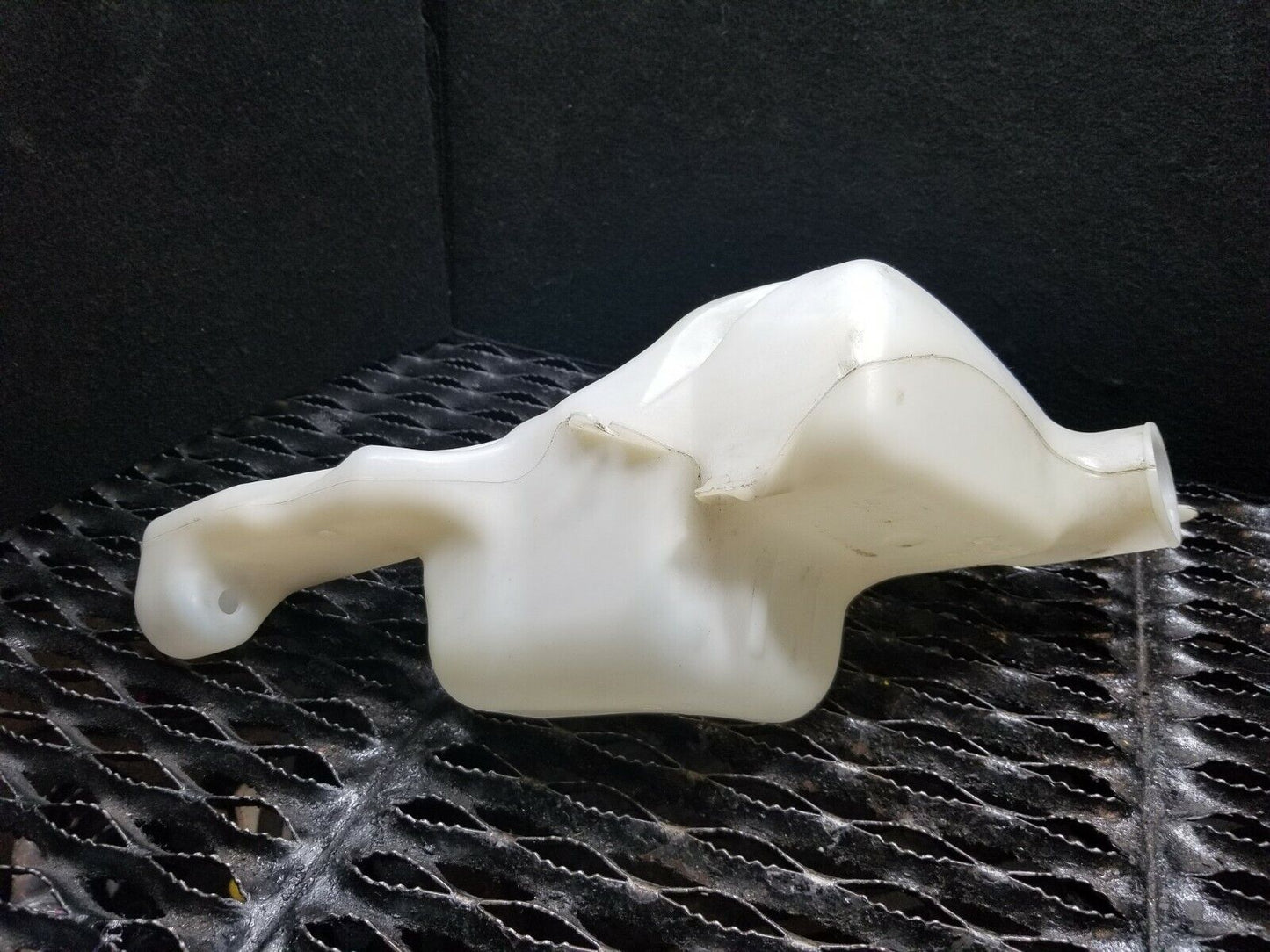 07 - 12 Dodge Caliber Windshield Washer Fluid Reseervoir Bottle OEM