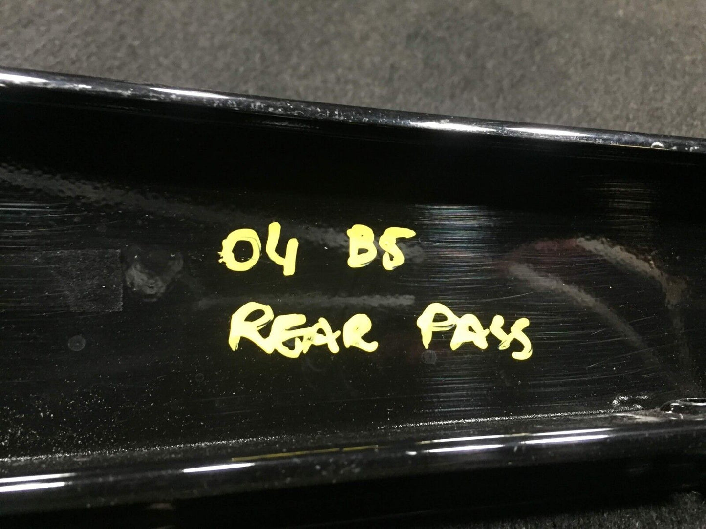 01.02 03 04 05 VW Passat Sedan Rear Right Pass Exterior Door Pillar Trim OEM D23