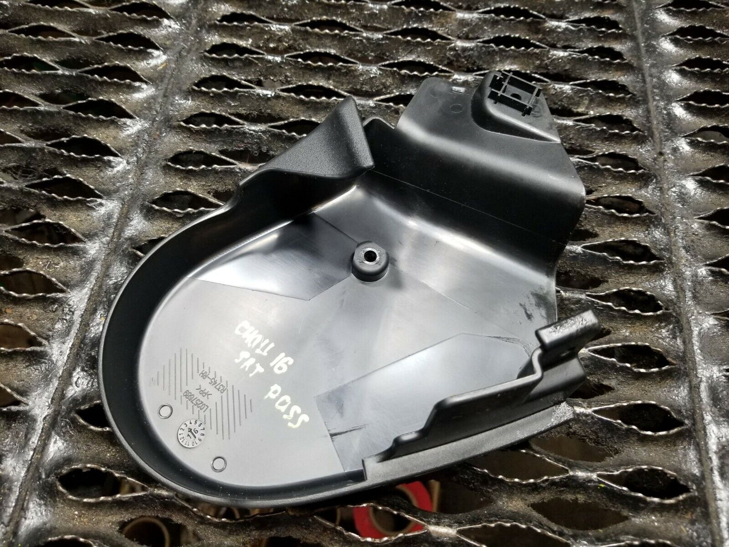 16 17 Dodge Challenger SRT Scat Front Right Pass Seat Trim Cover Bezel OEM 12k