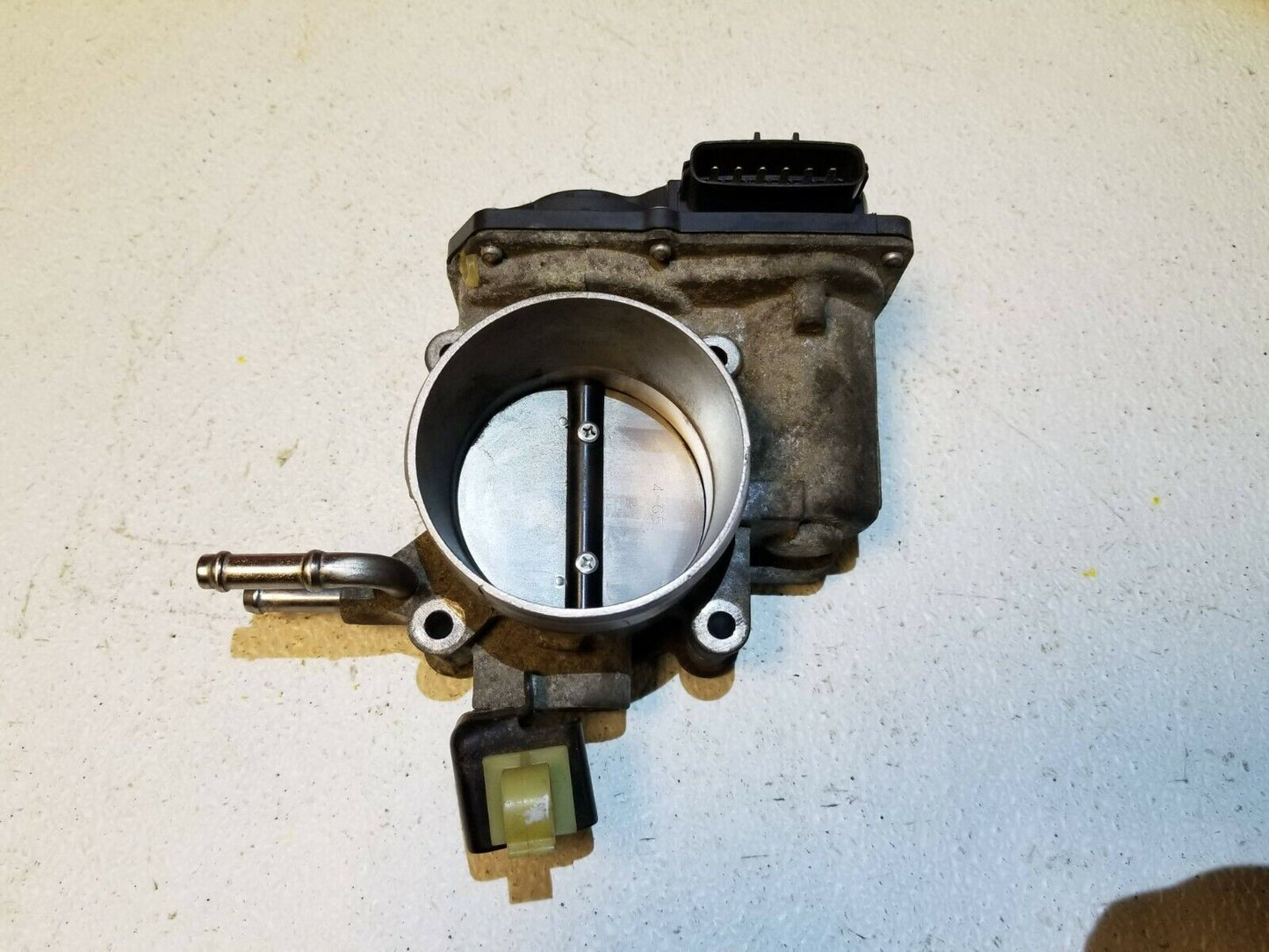 12 13 14 Toyota Camry 2.5l Throttle Body 22030-0v010 OEM 94k