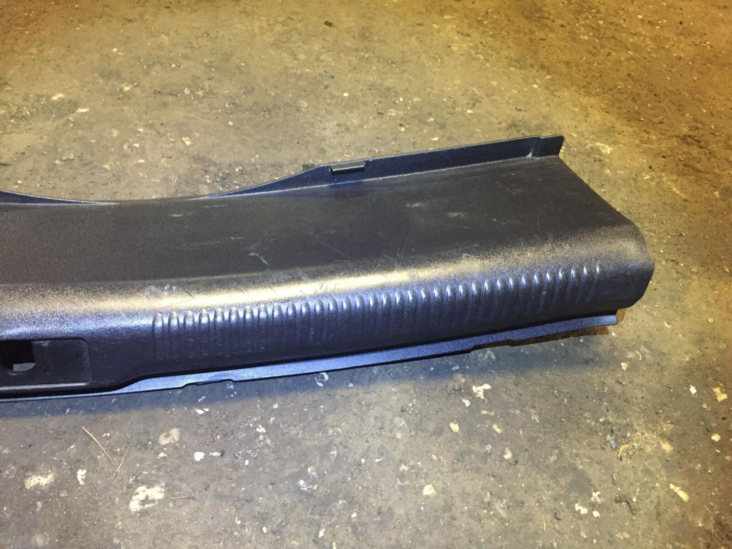 08 09 10 11 Audi A5 Coupe Trunk Scuff Guard Trim Panel Cover OEM D7