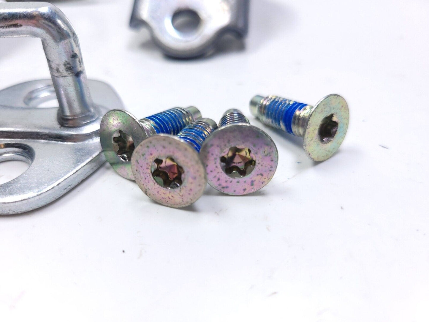 18-21 Hyundai Kona Door Hinge Right Passenger Side OEM 29k Miles