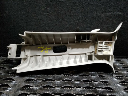 05 06 07 Dodge Magnum Right Passenger Side B Pillar Upper Trim Cover OEM