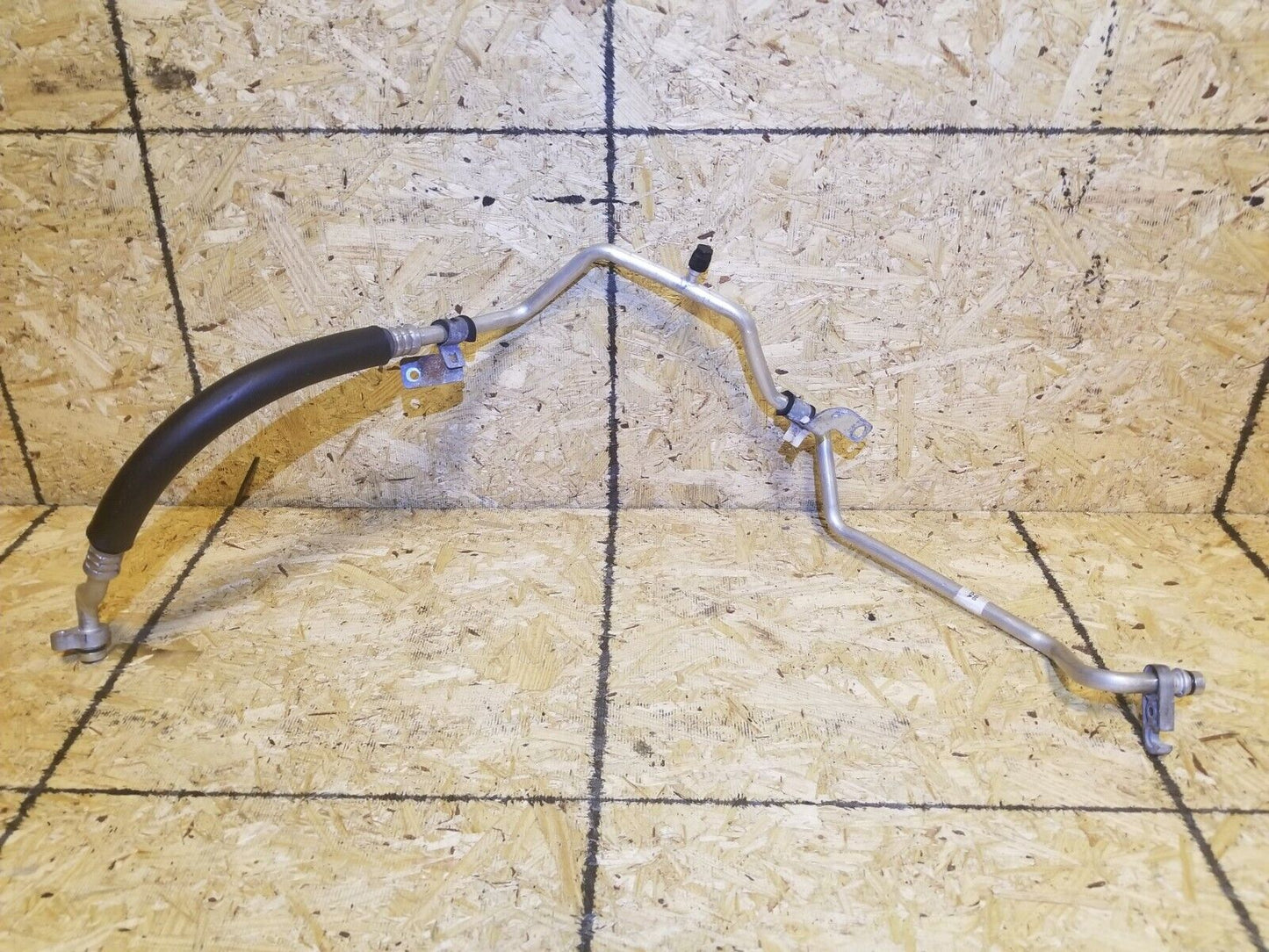 13 14 15 16 17 Nissan Versa 1.6l AC A/c Hose Line Pipe OEM