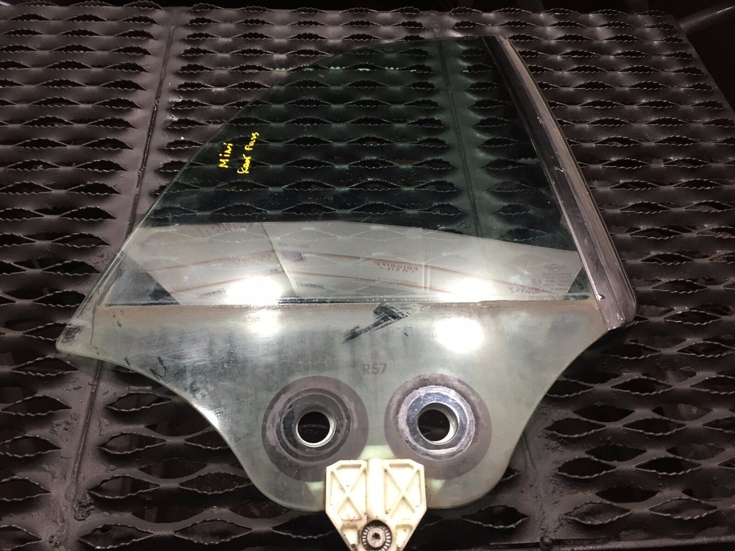 07 08 09 10 11 12 13 Mini Cooper Right Pass Side Rear Quarter Glass Window OEM