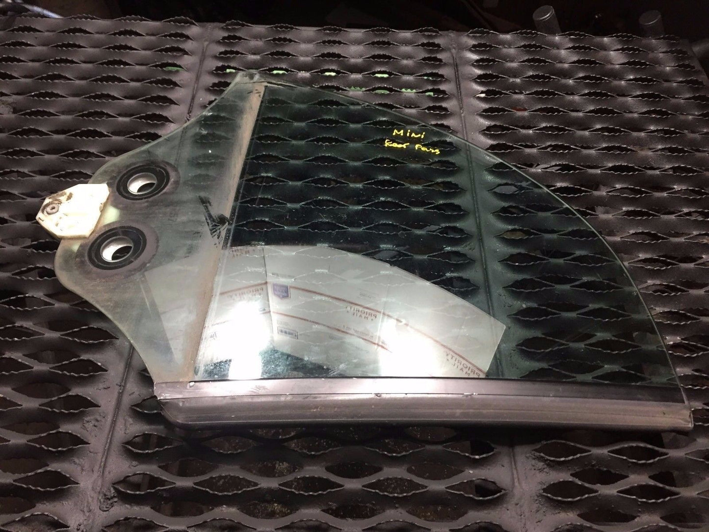 07 08 09 10 11 12 13 Mini Cooper Right Pass Side Rear Quarter Glass Window OEM