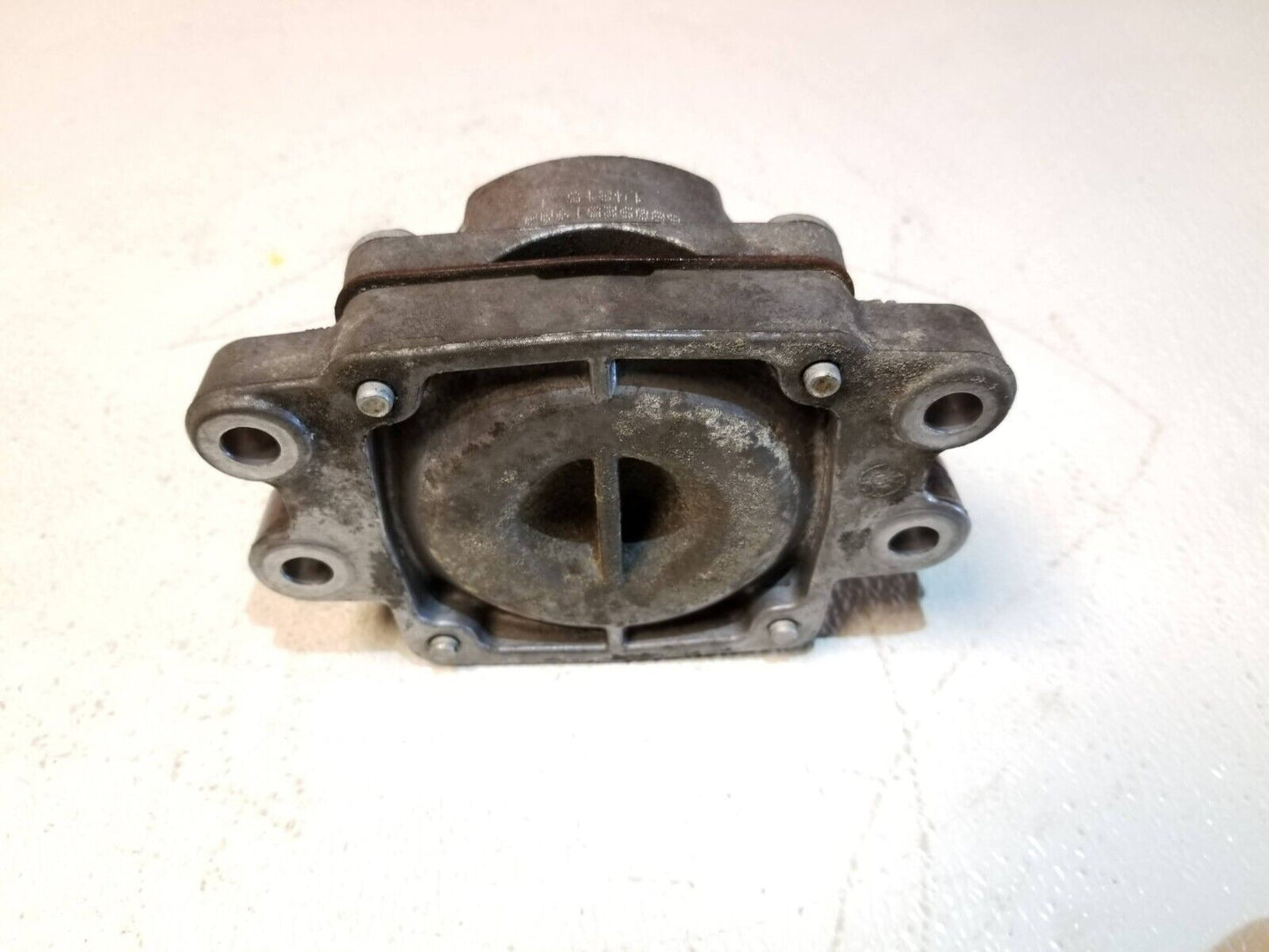 15 16 17 18 19 Chrysler 300 3.6l Crossmember Mount Bracket 68092519aa OEM 42k