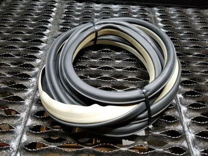 10 11 12 13 14 Subaru Legacy Front Right Passenge Door Weatherstrip Seal OEM