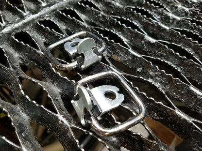 06 07 08 09 10 BMW 650i E63 Cargo Hook 2pcs OEM