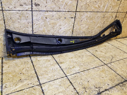 16 17 18 Nissan Sentra Windshield Wiper Cover Trim Cowel Grill OEM 40k