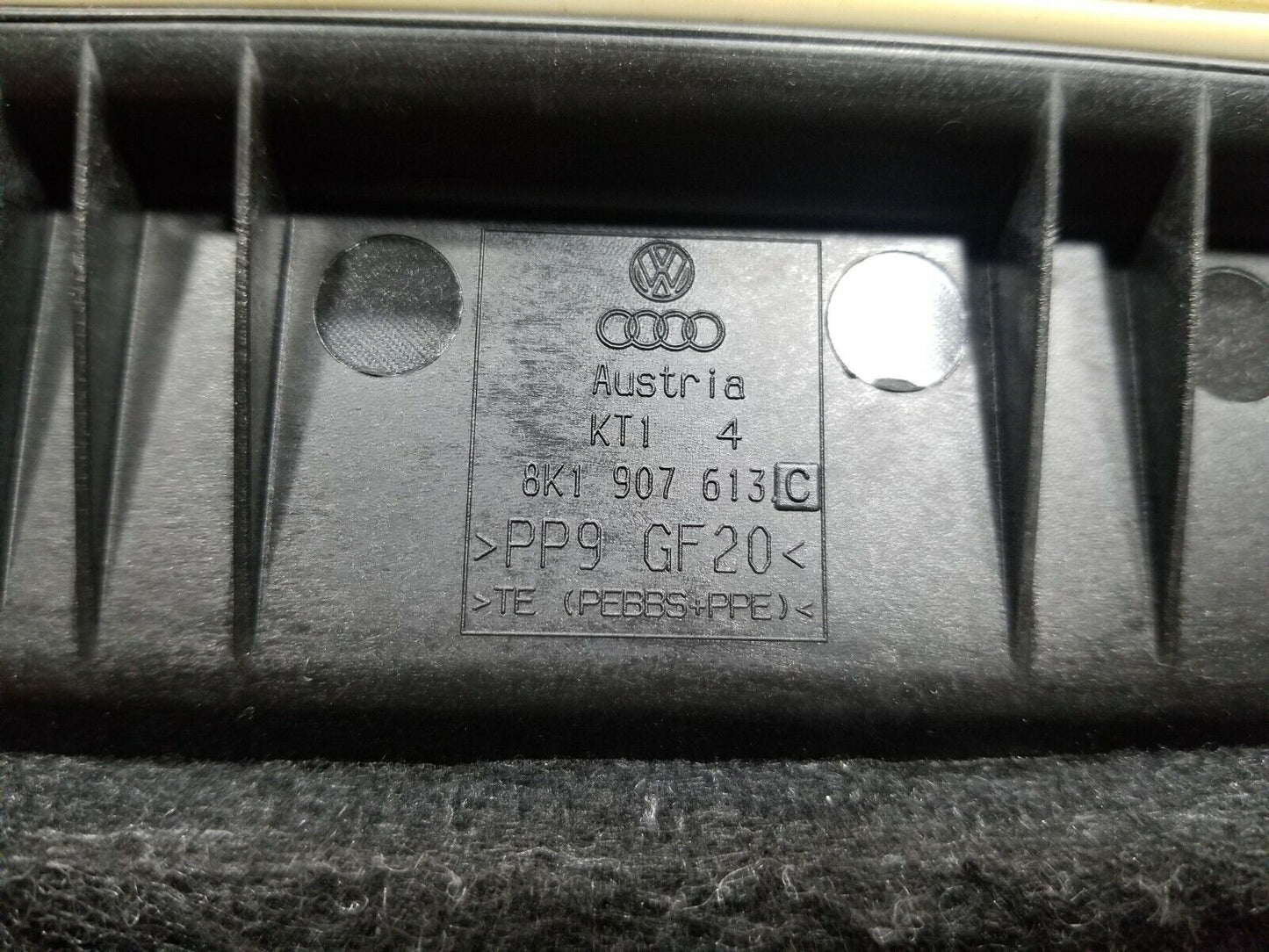 12 13 14 15 Audi A4 2.0l Engine Control Module Housing Upper Cover OEM