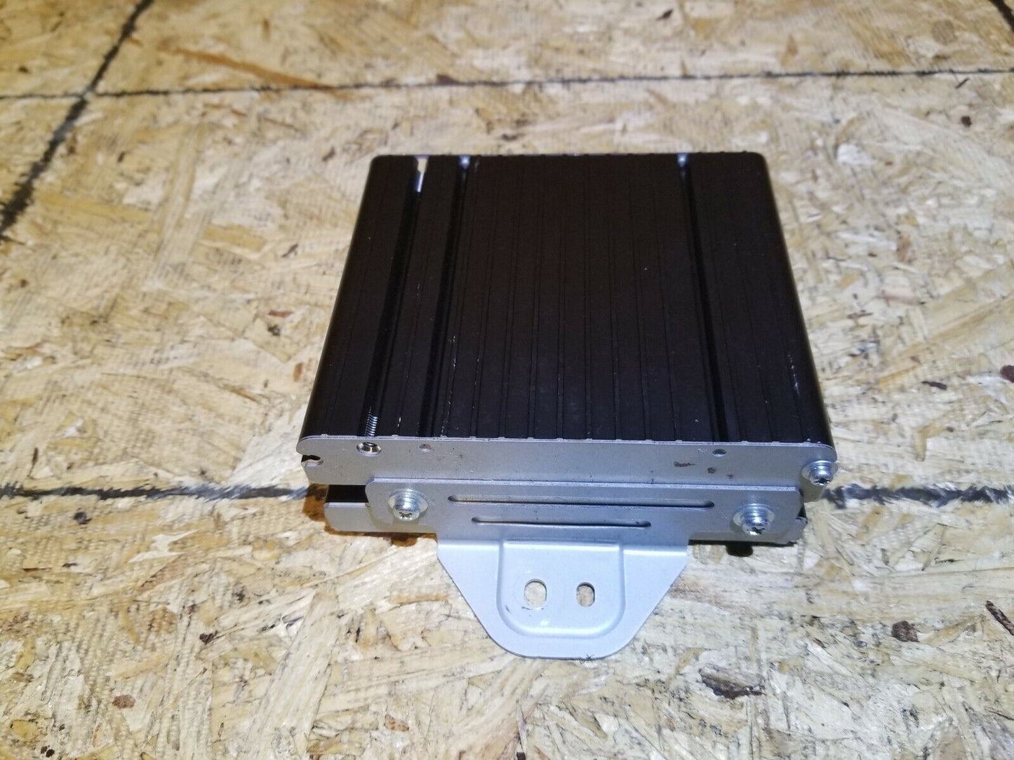 07 08 09 10 Mercedes-benz R350 Power Inverter A2049820020 OEM