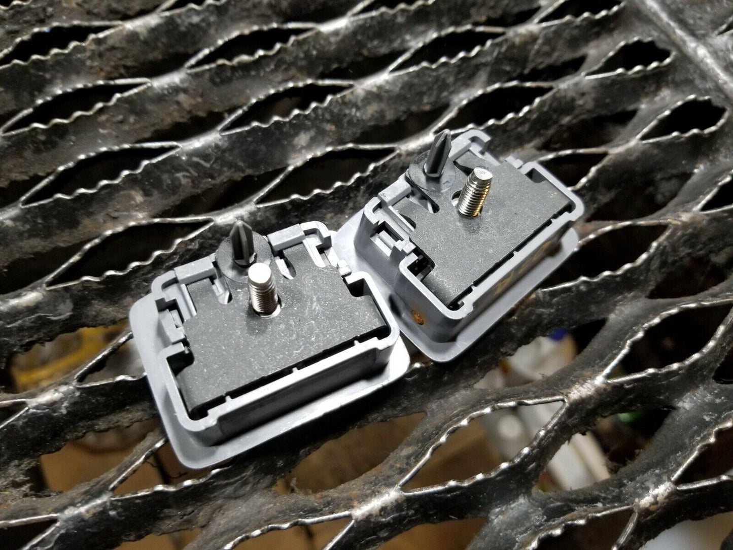 05 06 07 08 Acura Rl Trunk Cargo Hook 2pcs OEM