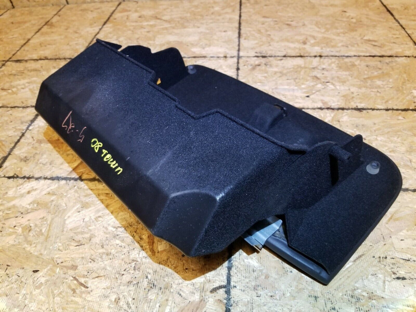 07 08 09 10 11 Lincoln Town Car Glove Box OEM 65k