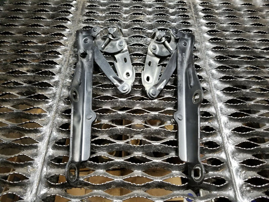 05 06 07 Dodge Magnum Hood Hinge Left & Right 2pcs OEM