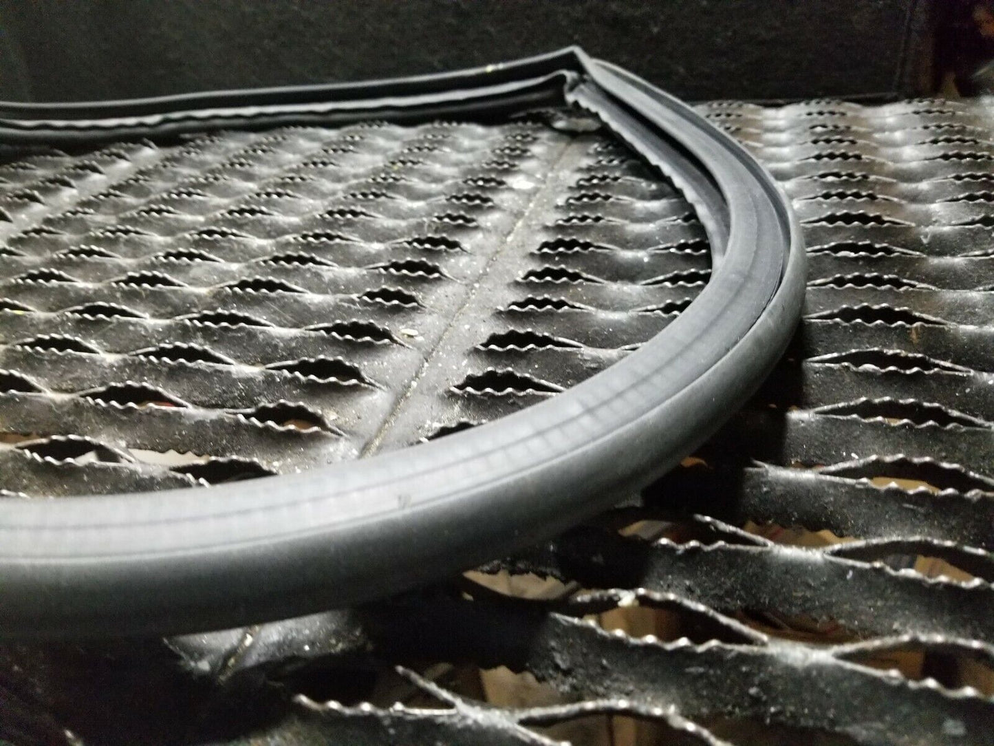 11 12 13 14 15 Chevy Cruze Rear Door Driver Side Glass Weatherstrip Seal OEM