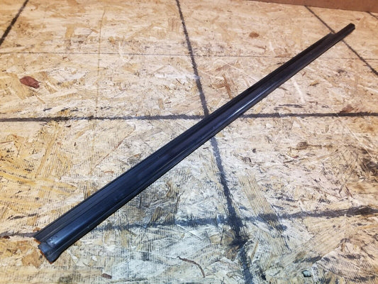 11 12 13 14 Dodge Avenger Front Right Pass Door Window Seal Belt Molding OEM