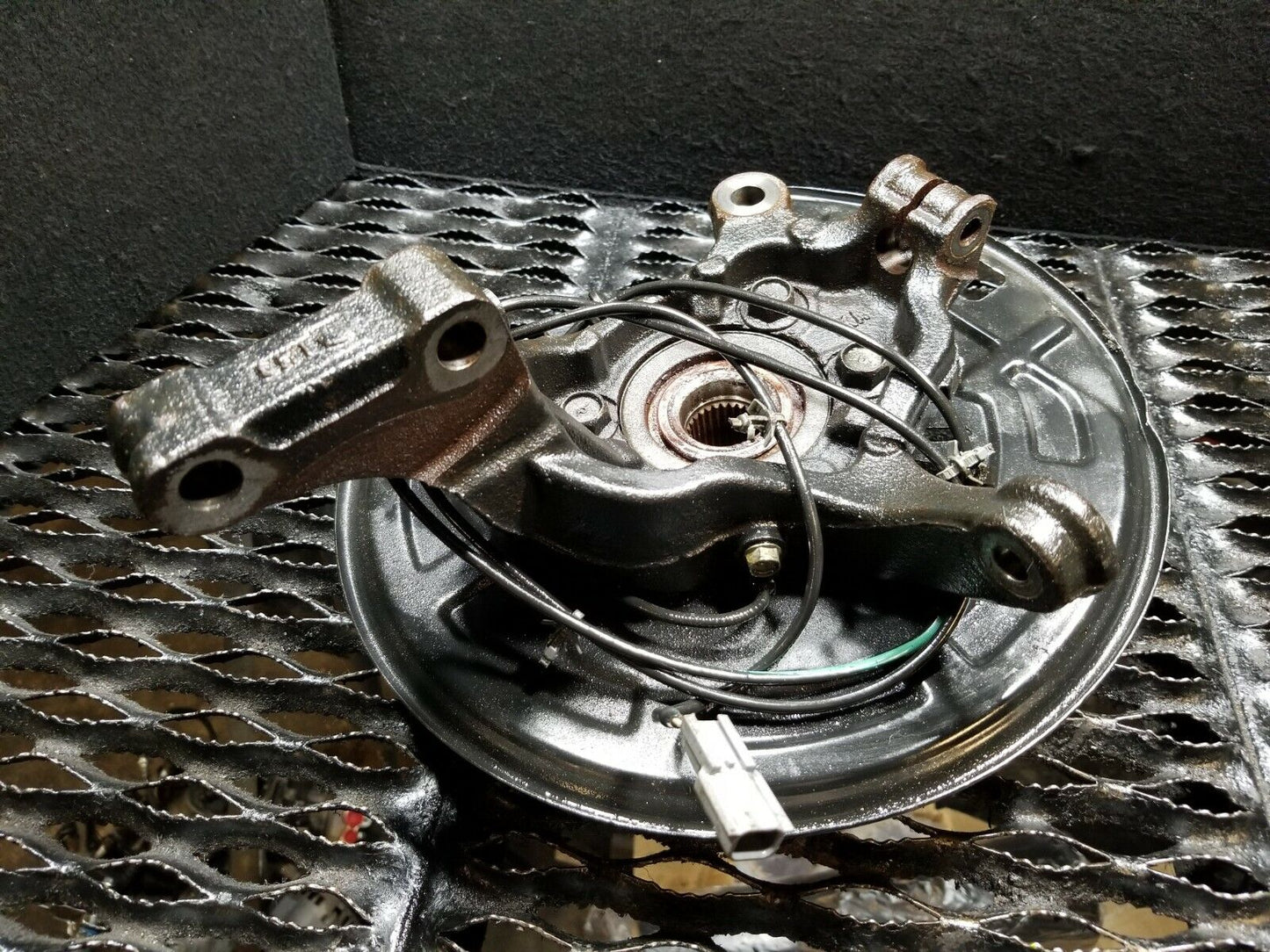 16 17 18 Nissan Sentra Front Spindle Knuckle Left Driver Side OEM 40k