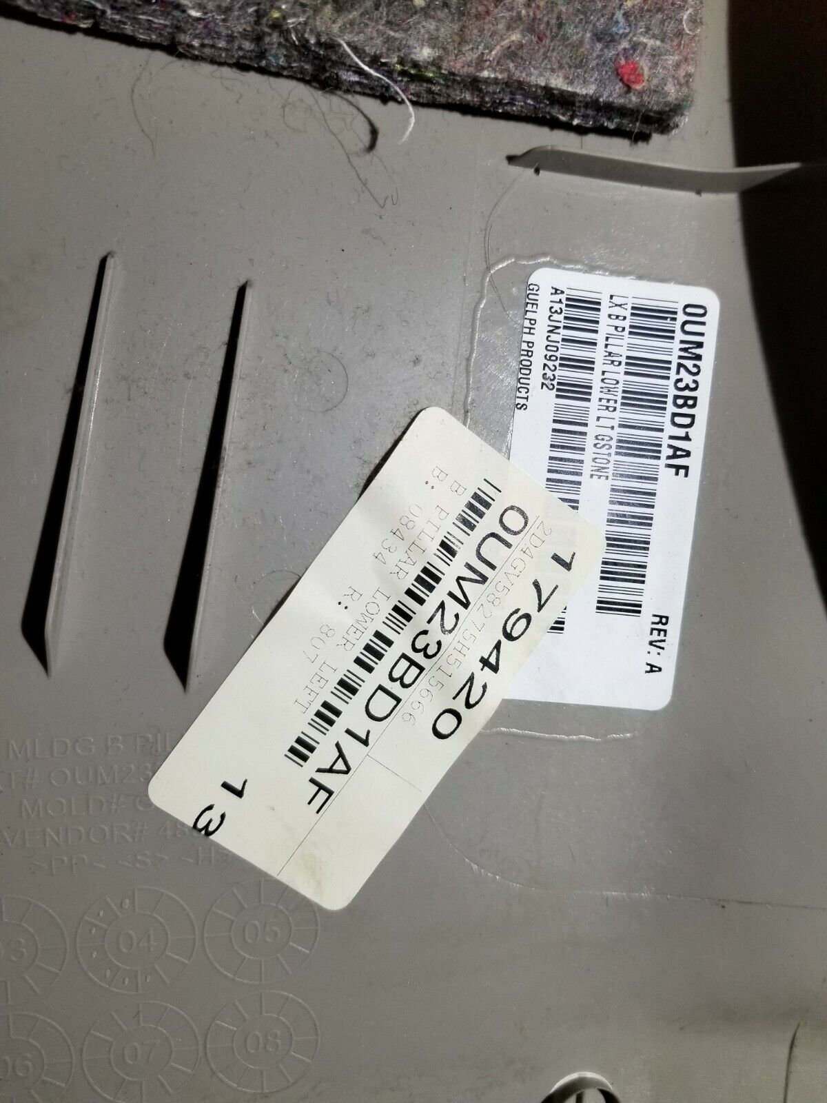 05 06 07 Dodge Magnum Left Driver Side B Pillar Lower Trim Cover OEM