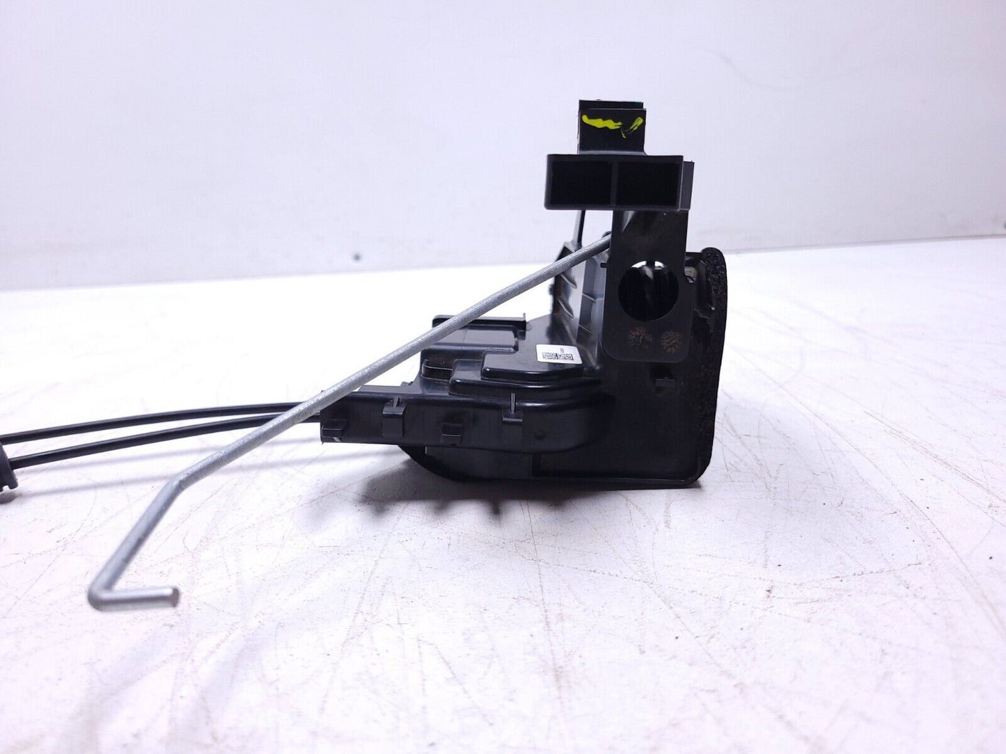 20 21 22 Hyundai Venue Front Door Lock Latch Actuator Right Passenger Side OEM